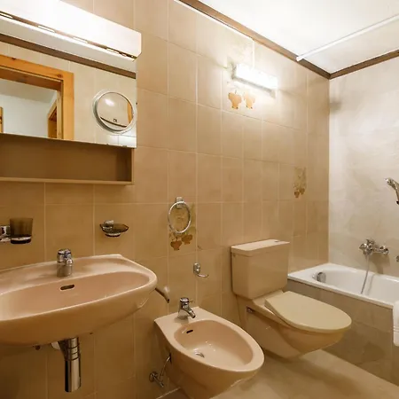 Apartment Residenza Chesa Margun 57-1 By Interhome * Surlej