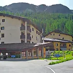 Apartman Residenza Chesa Margun 57-1 By Interhome Surlej